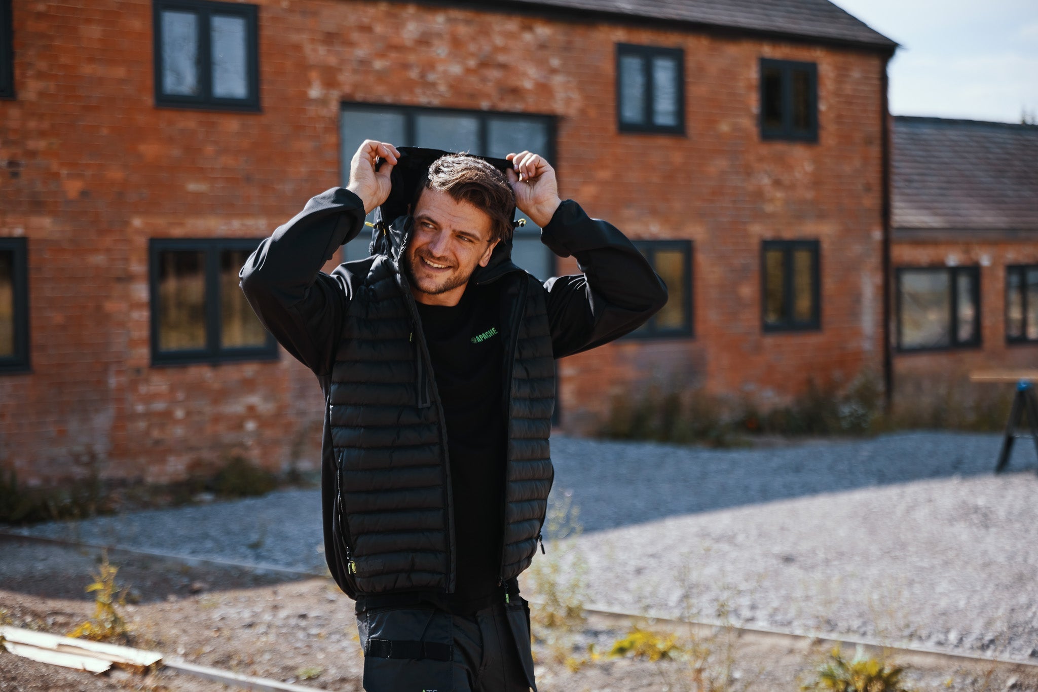 Apache Ashcroft Hybrid Jacket with Foldaway Hood Black - - Customisable Workwear