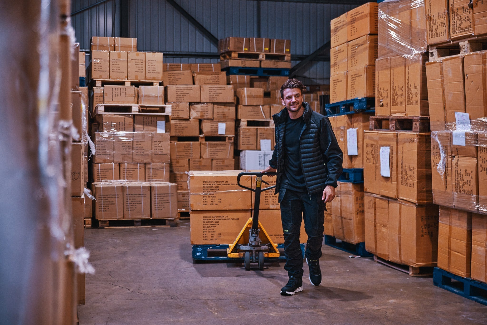 Apache Ashcroft Hybrid Jacket with Foldaway Hood Black - - Customisable Workwear