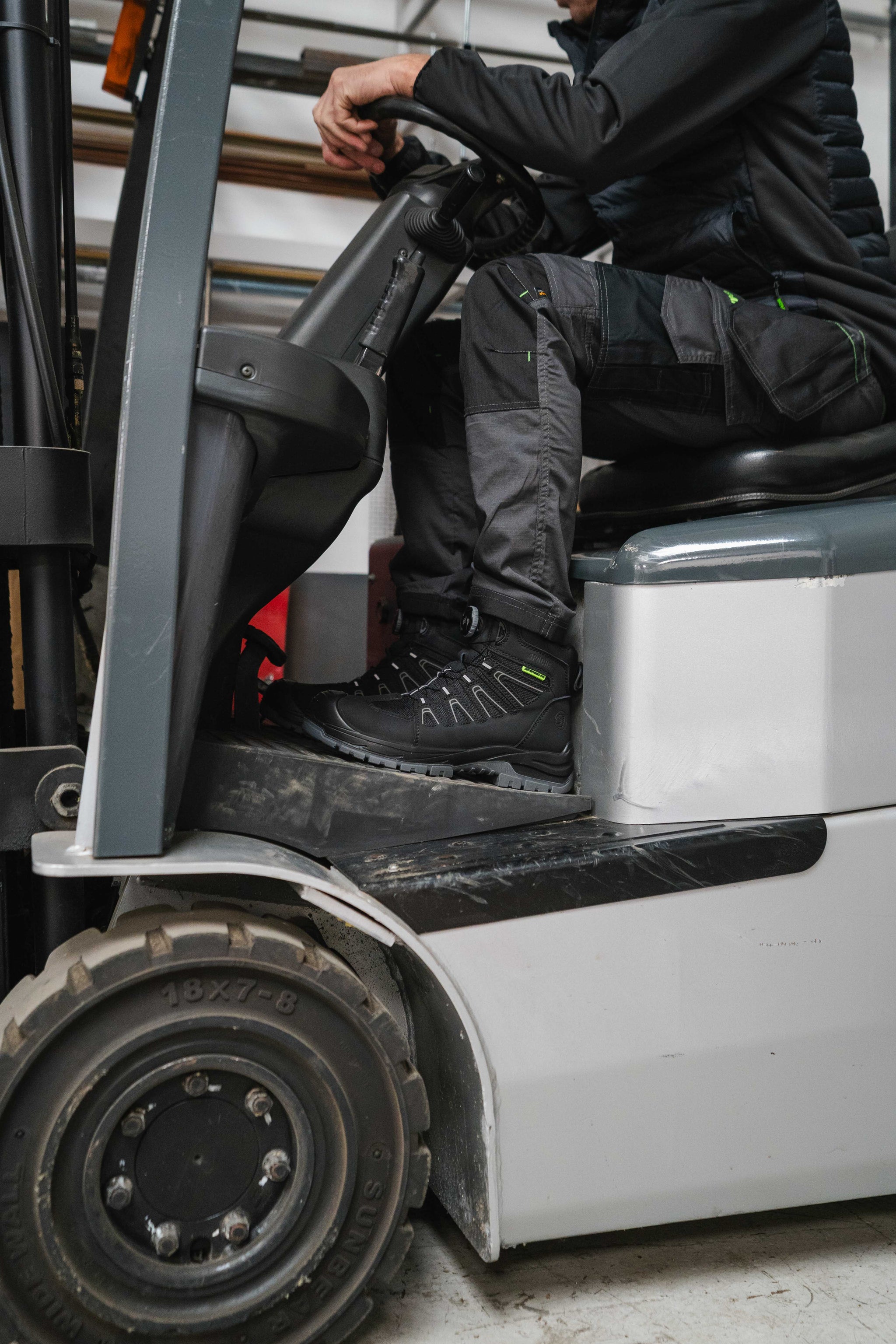 Apache - Fort FITGO GRS Recycled Leather Waterproof Safety Boot ESD |  Apache