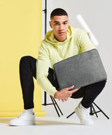 "Essential 15" laptop case"